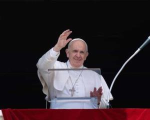 Papa Francisco, en buen estado tras cirugía de colon