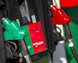 Hacienda baja cuota en gasolinas y diésel 
