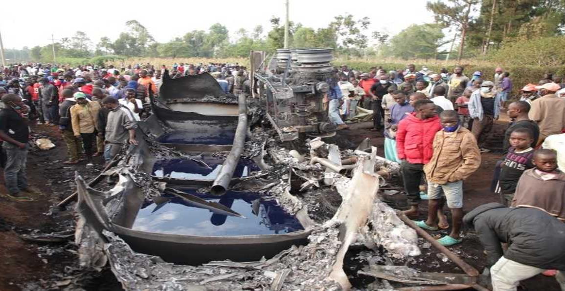 Estalla camión de combustible en Kenia; hay 13 muertos