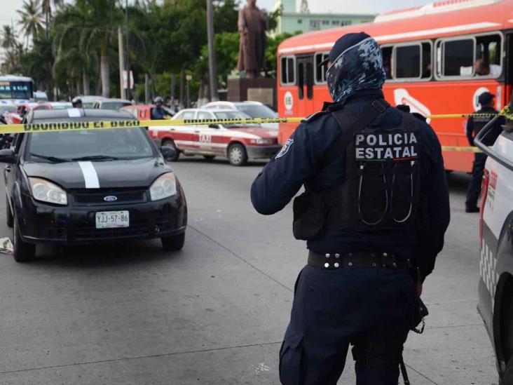 A balazos levantan a dos presuntos asaltantes en Veracruz