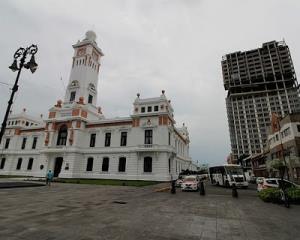 En la mira, exfuncionario que solapó corrupción de Yunes con Torre Centro de Veracruz