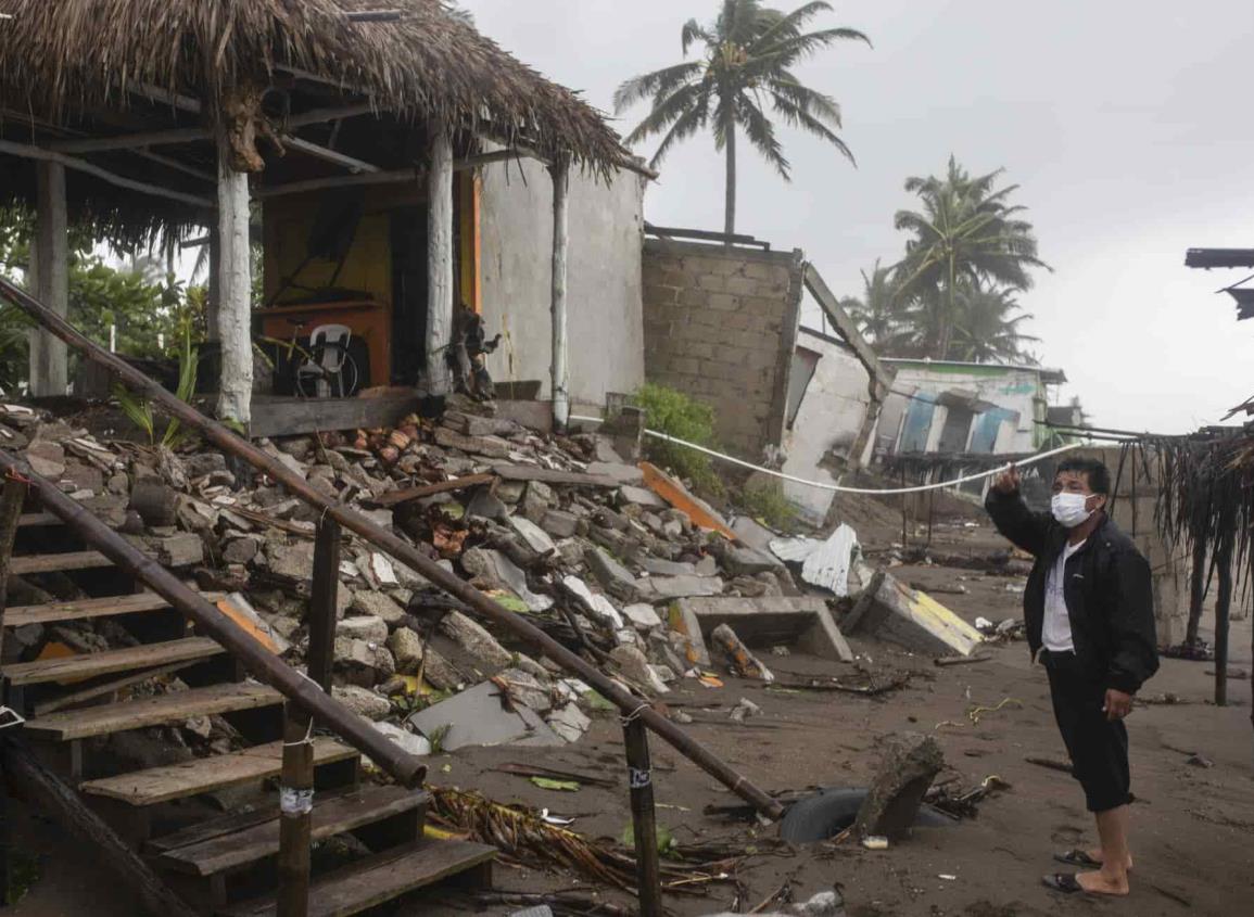 Recursos para reparar destrozos del huracán Grace siguen sin llegar a Veracruz