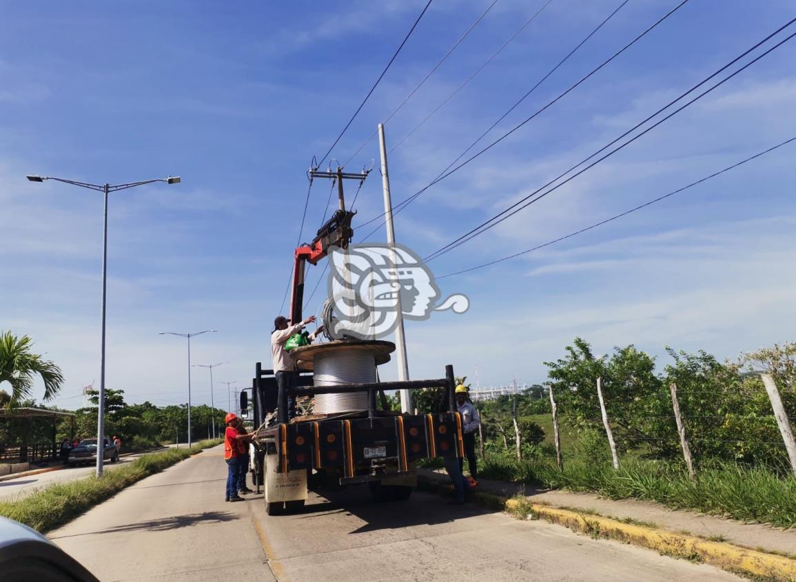 Suspendieron actividades dependencias de Ixhuatlán por falta de energía