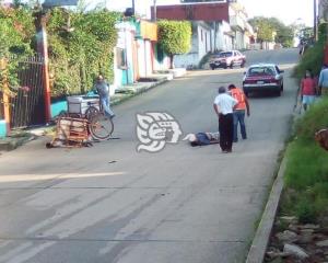 Panadero lesionado tras caer de triciclo en Minatitlán