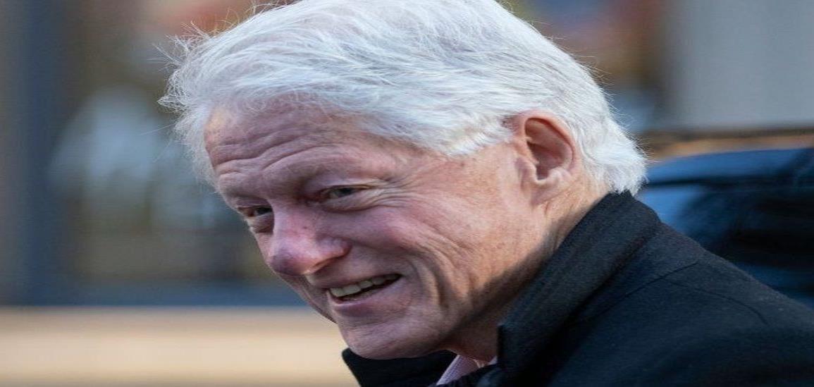 Bill Clinton abandona hospital de California tras ser internado por una infección