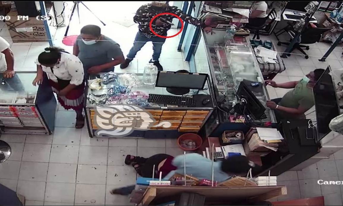 Alertan sobre ladrones armados en Acayucan