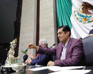Veracruzano Sergio Gutiérrez cumple con el Presupuesto; AMLO agradece