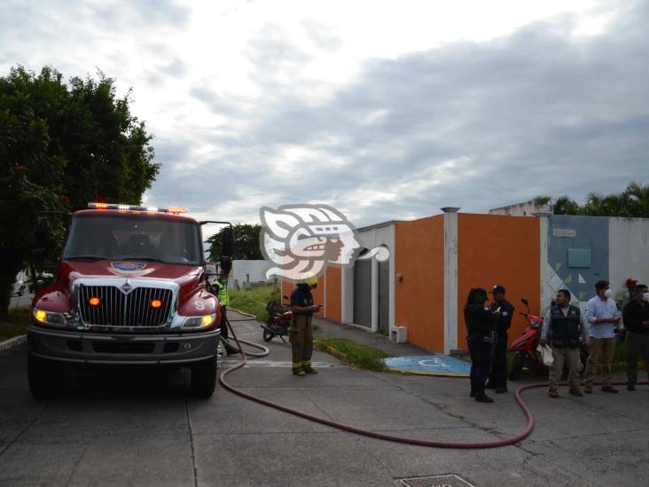 Se incendia vivienda en fraccionamiento de Puerto de Veracruz