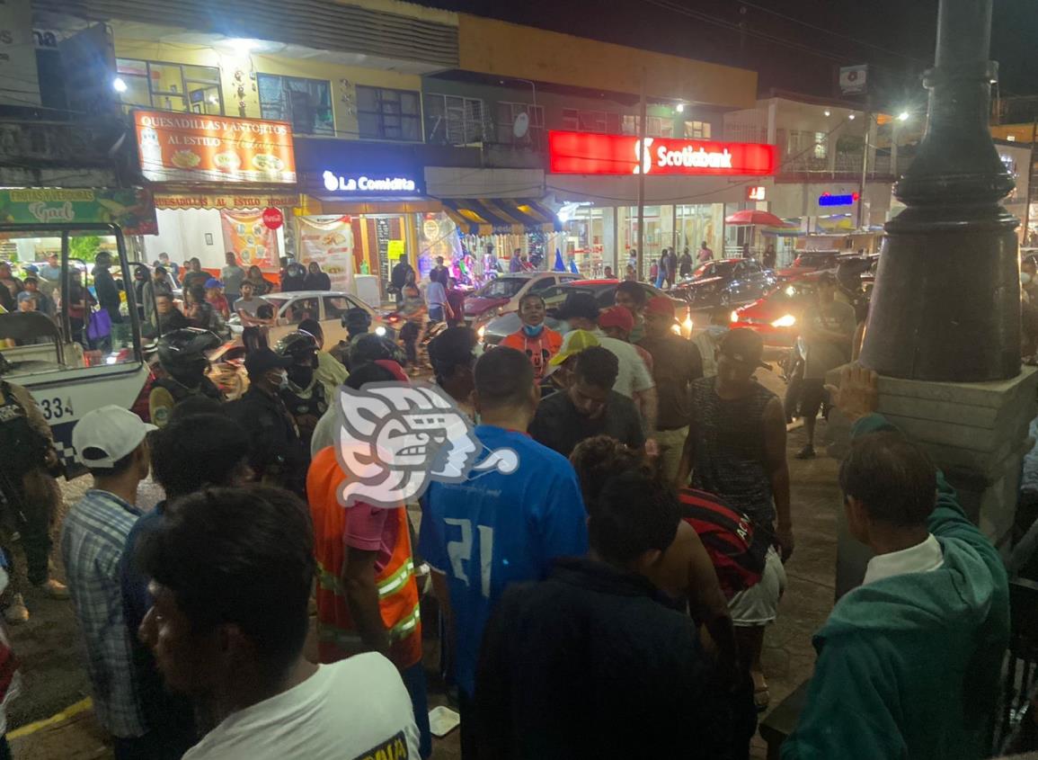 Bronca entre migrantes moviliza a la policías en Acayucan