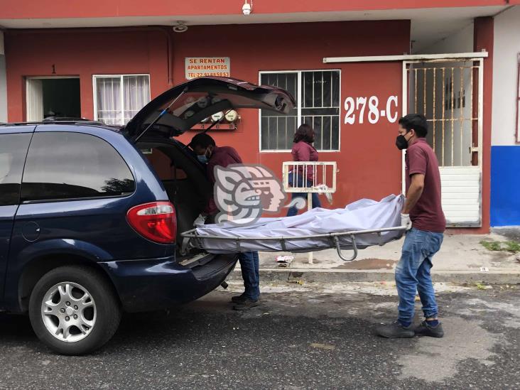 Encuentran a mujer muerta en colonia de Veracruz