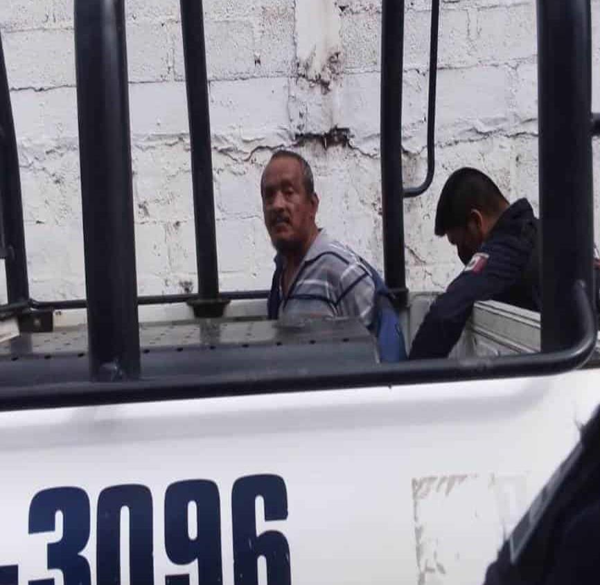 Taxista es arrestado tras reclamar a policías su manera temeraria de manejar