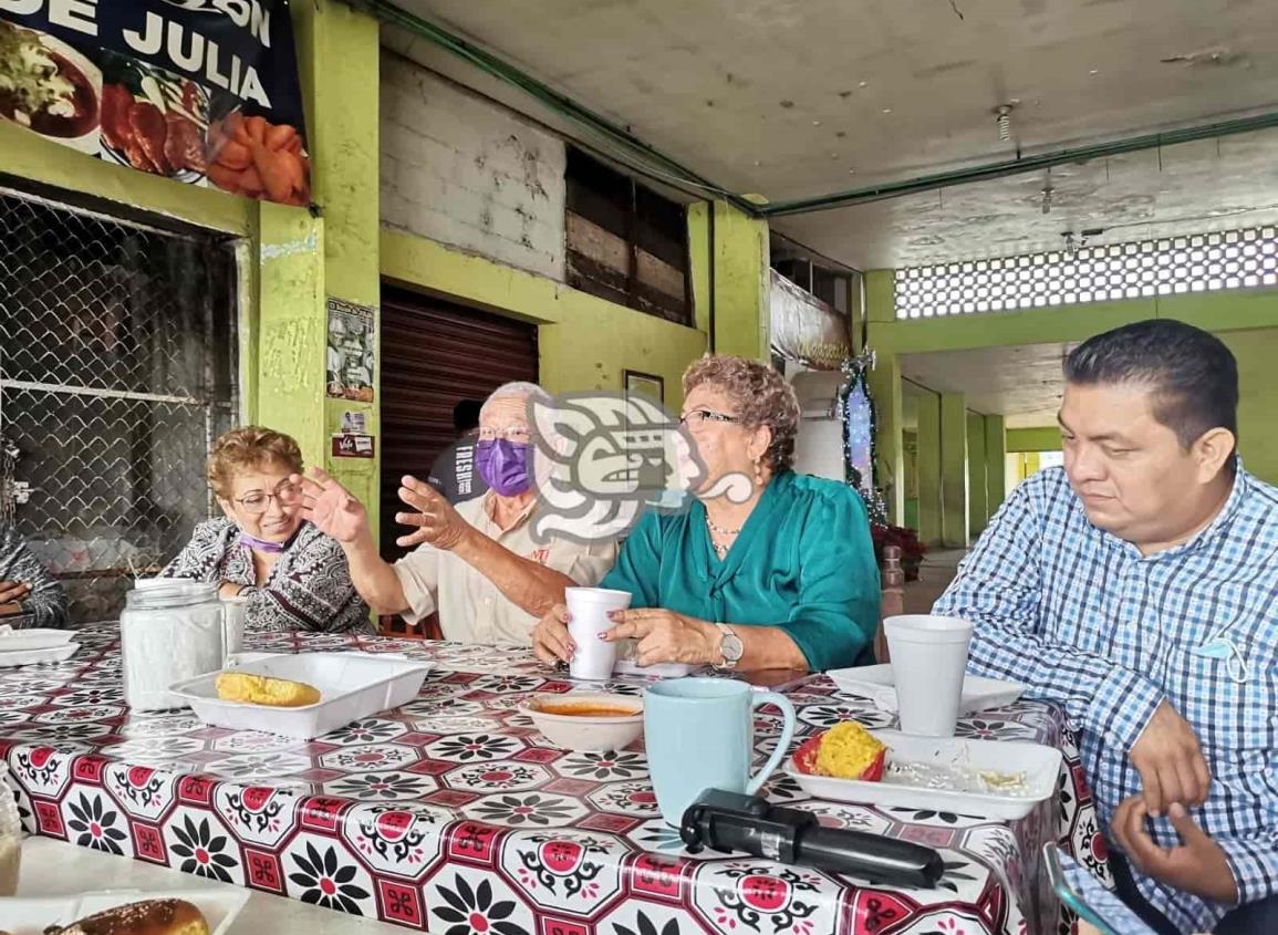 Preparada  Esmeralda Mora Zamudio para la toma de protesta 