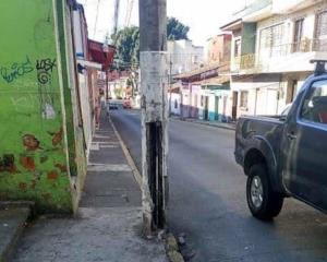 Se registra accidente en la calle Santos Degollado de Xalapa