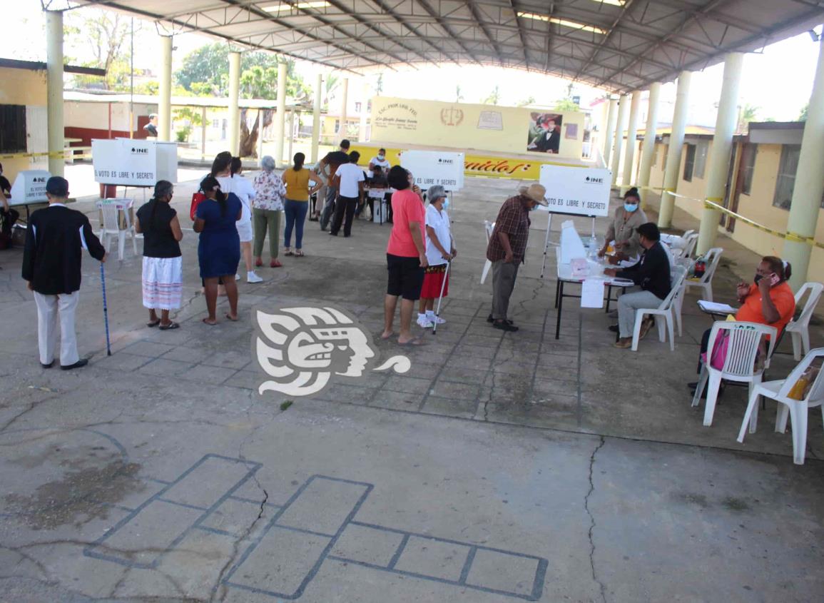Favorable participación de choapenses en casillas electorales