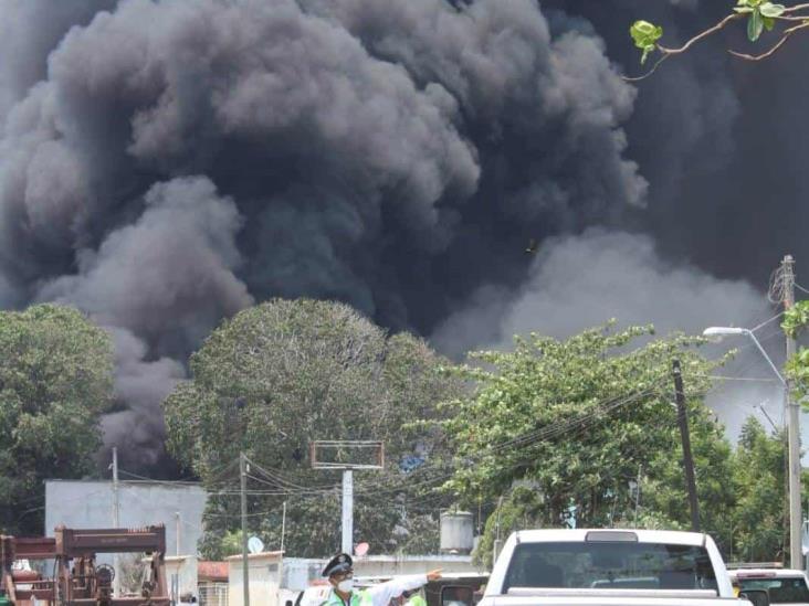 Reportan incendio en Puente Nacional; ordenan evacuar la zona