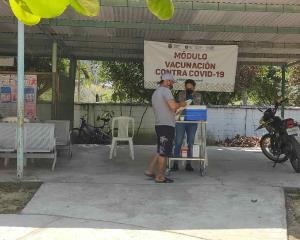En Moloacán instalan módulos de vacunación contra el Covid 19 en Centros de Salud