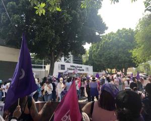 Marchan en la CDMX mujeres para exigir frenar los feminicidios, tras caso Debanhi