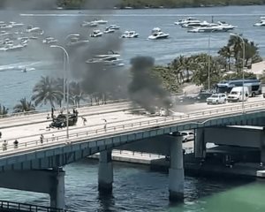 Avioneta se estrella contra puente de Miami, Florida; reportan 6 heridos