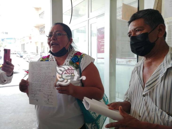 Por incumplir obras, pobladores de Uxpanapa retienen maquinaria a empresa 