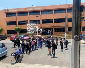 Exigen muerte estudiantil de otro alumno y salida de directora en UV Xalapa