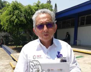 Reciben escrituras de terreno para UPN; ‘un gran paso para Río Blanco’, dice alcalde
