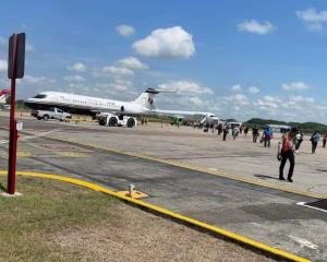 Pasajeros viven terror en vuelo de Viva Aerobus en Villahermosa, la turbina explotó