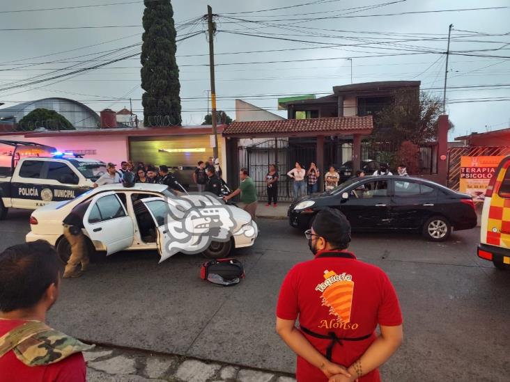 Automovilista muere de un infarto y choca contra vehículo en Xalapa