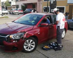 Una lesionada en accidente vial en el Centro de Coatzacoalcos