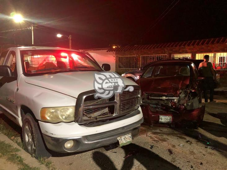 Aparatoso choque deja tres lesionadas en Acayucan 