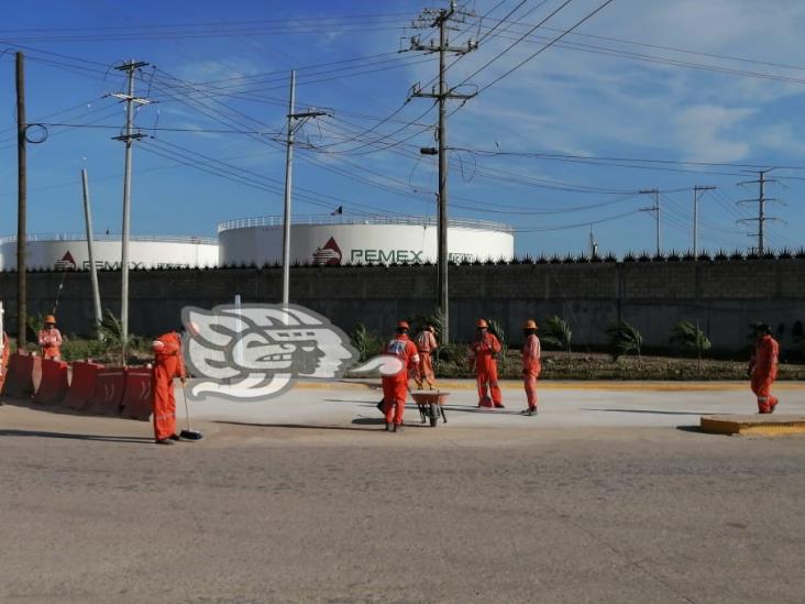 Llegan gobernadores y funcionarios a inauguración de la Refinería Olmeca (+video)