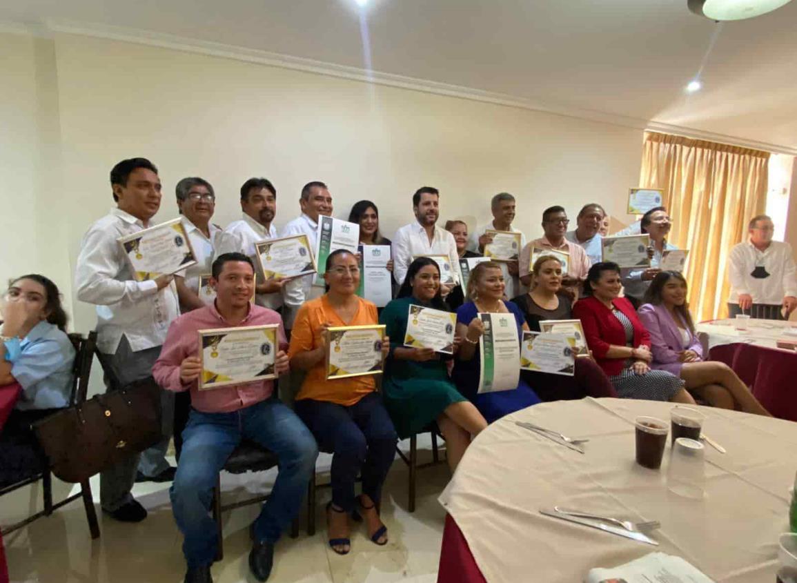 Entregan reconocimientos a abogados y periodista de Veracruz por el Día del Abogado