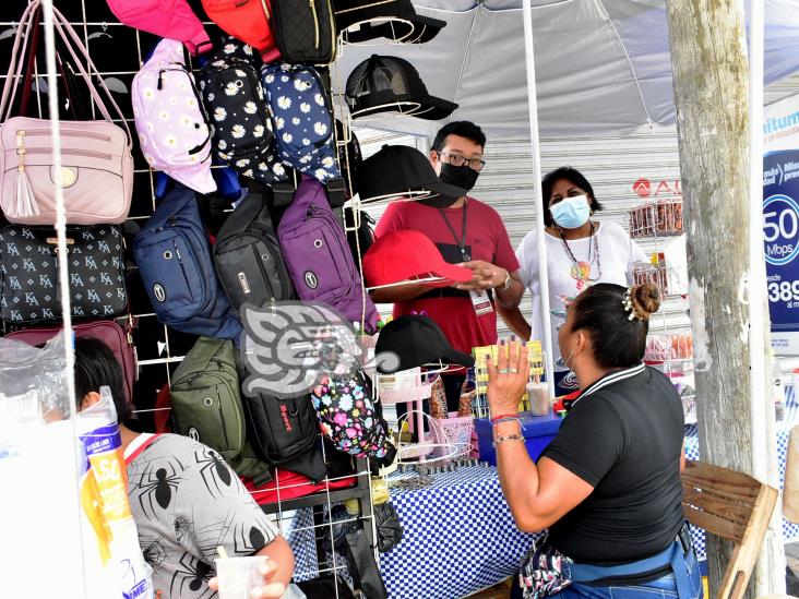 Comerciante del centro de Coatzacoalcos denuncia hostigamiento