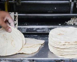 ¿Tortillas “piratas”? Alertan sobre nueva forma de venderlas en tortillerías