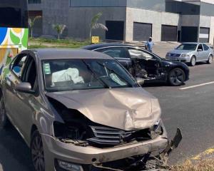 Aparatoso accidente en la carretera federal Boca del Río – Paso del Toro