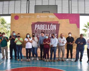 Familias aprovechan actividades del Pabellón Cultural del Gobierno de Coatzacoalcos