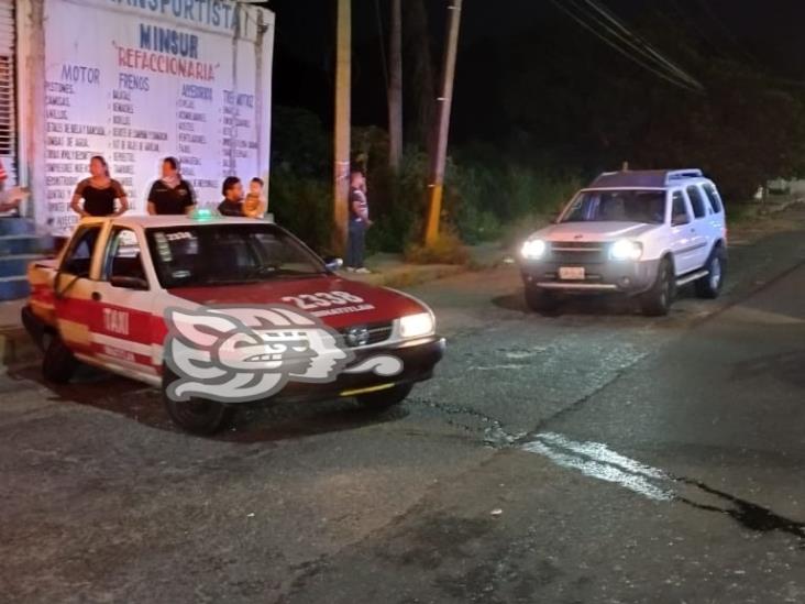Fuerte choque deja un lesionado y daños materiales en Minatitlán