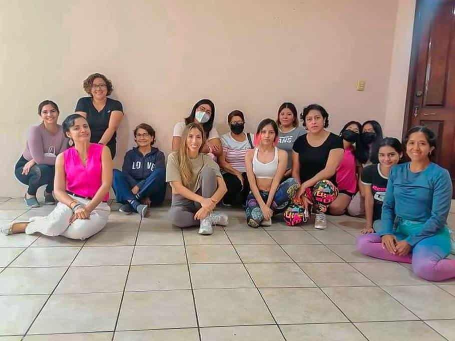 Mujeres porteñas aprovechan cursos y talleres del IMM de Coatzacoalcos