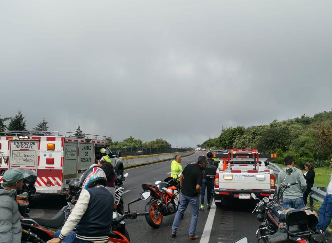 (+Video) Accidente de motociclistas por exceso de velocidad en la México-Cuernavaca