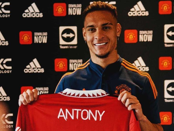 Antony llega al United; fichaje superaría los 100 mde