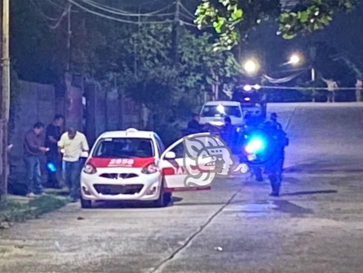 Investigan ataque a balazos contra taxista en Minatitlán