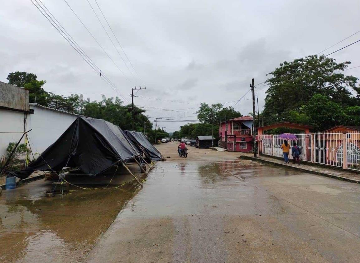 Familias de Carranza dejan sus hogares por desbordamiento del Jaltepec