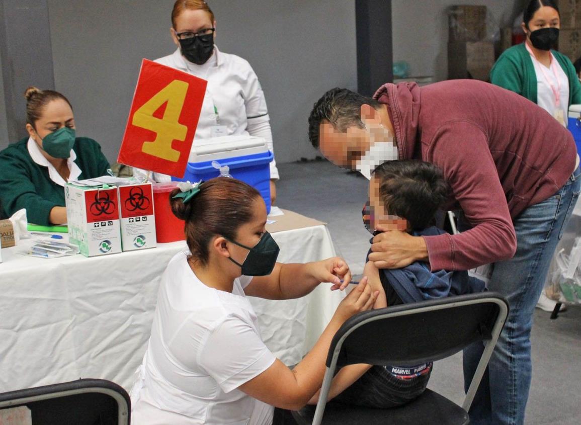 Aplica IMSS Veracruz vacuna vs covid a menores de 5 a 11 años de edad