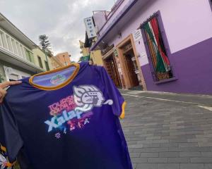 Entregan kits para participar en la ‘Tourism Color Run Xalapa 2022’