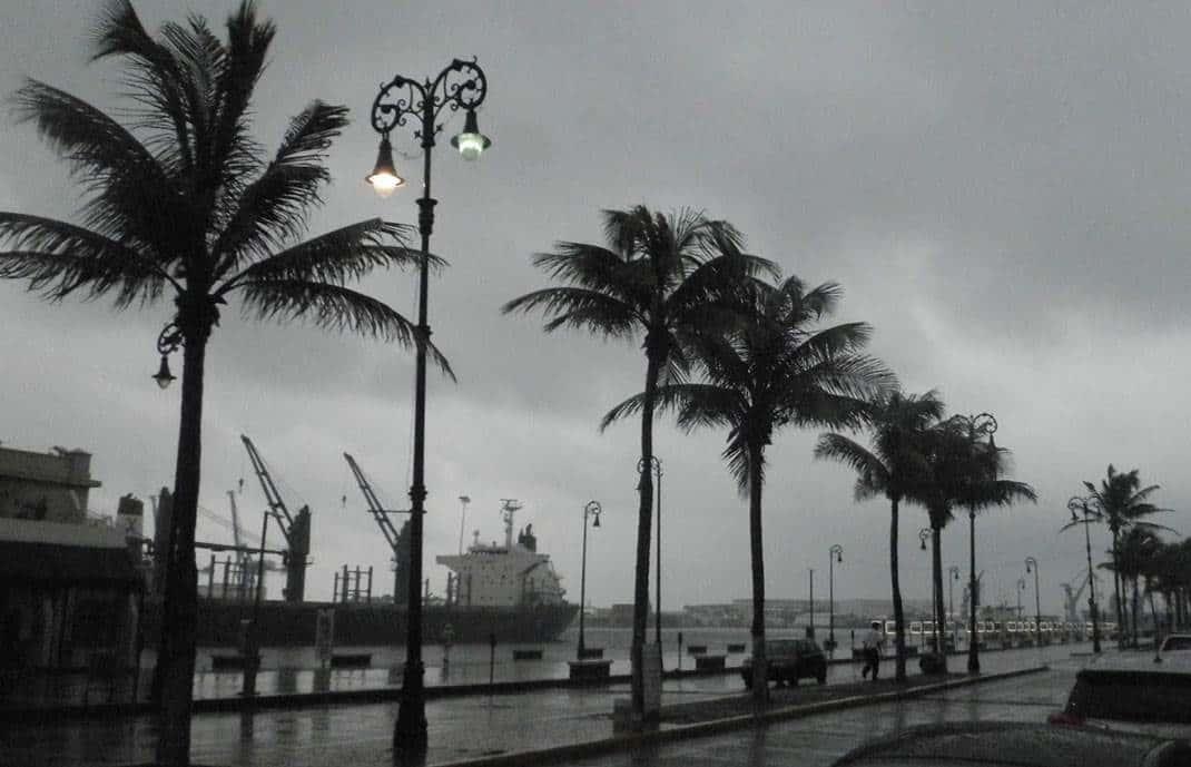 Continuarán las lluvias para la ciudad de Veracruz por frente frío durante la noche