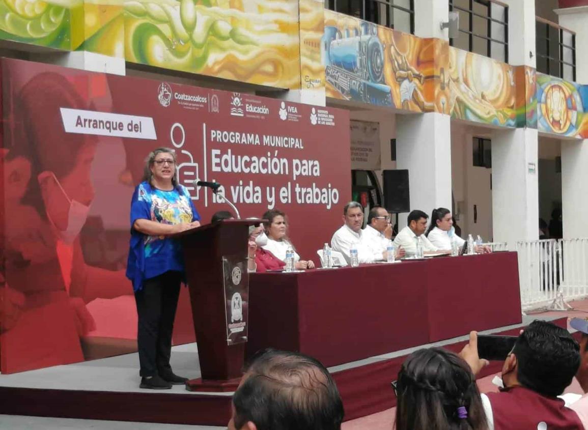 Coatza será ejemplo nacional en combate al rezago educativo: INEA (+video)