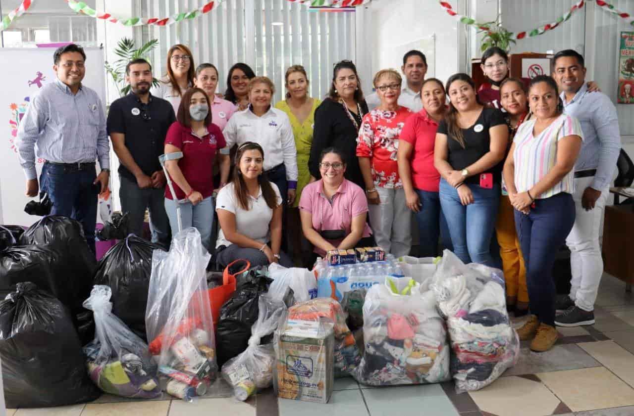 DIF dona artículos de primera necesidad para familias damnificadas por las lluvias