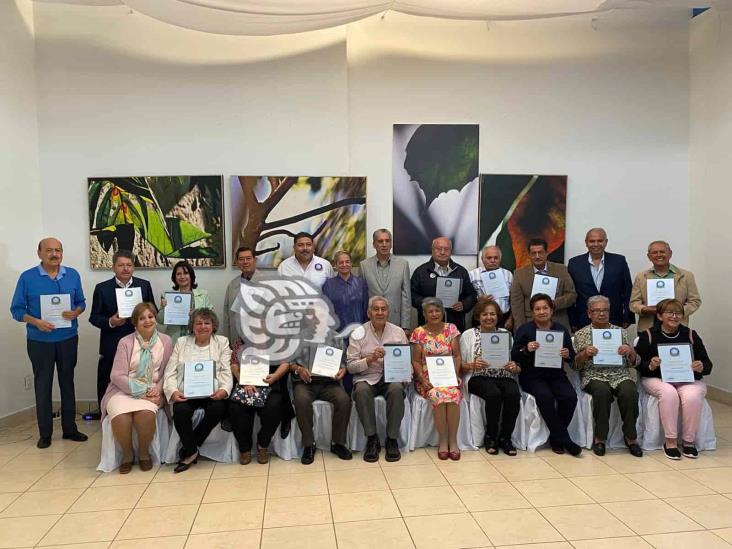Celebra  Escuela Artículo tercero 50 años de fundación, en Xalapa