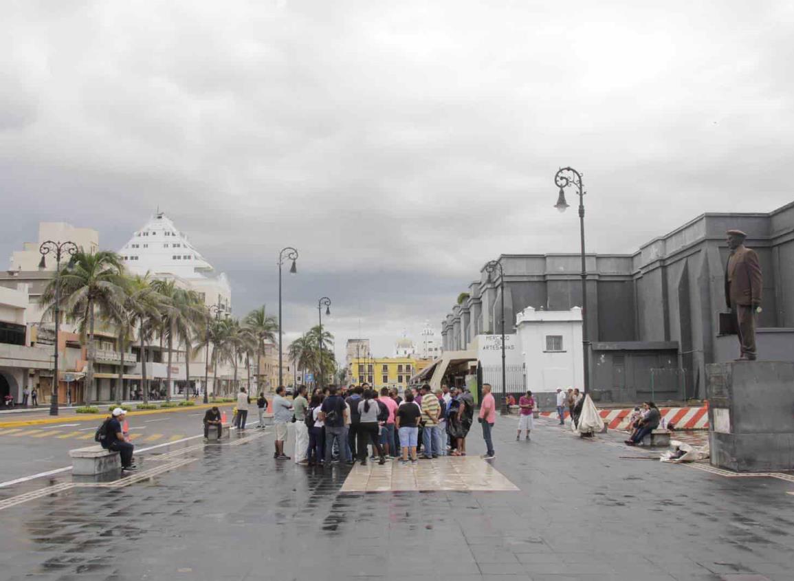Urge generar programa turístico para el malecón de Veracruz tras retiro de ambulantes