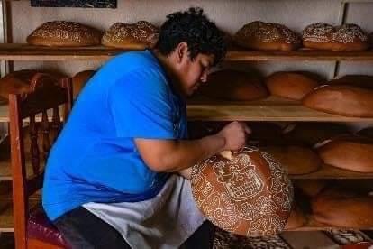 Pan de muertos, dulce tradición en Mitla