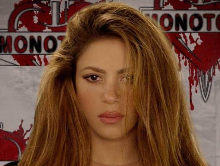 Shakira deja ver su corazón junto a Ozuna en Monotonía